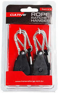 CULTIV8 Hangers